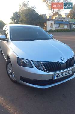 Лифтбек Skoda Octavia 2017 в Бурыни