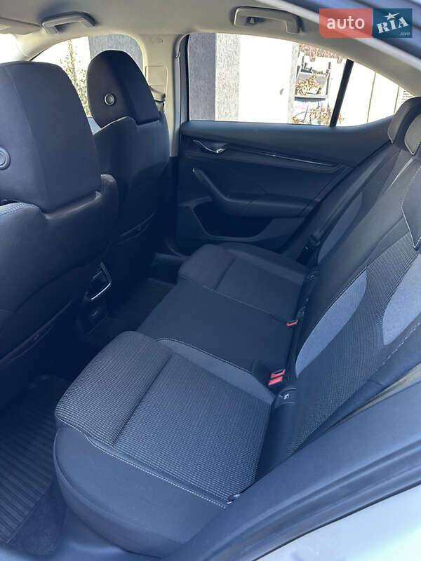Ліфтбек Skoda Octavia 2020 в Кривому Розі
