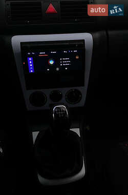 Лифтбек Skoda Octavia 2006 в Черкассах