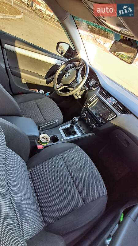 Лифтбек Skoda Octavia 2015 в Запорожье