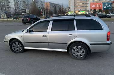 Універсал Skoda Octavia 2003 в Надвірній