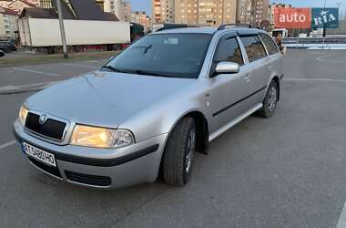 Універсал Skoda Octavia 2003 в Надвірній