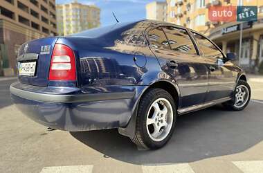 Лифтбек Skoda Octavia 2004 в Киеве