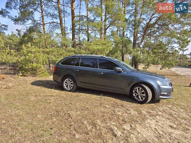 Универсал Skoda Octavia 2017 в Черкассах