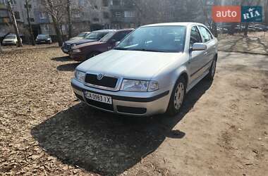 Лифтбек Skoda Octavia 2001 в Черкассах