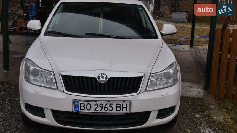 Універсал Skoda Octavia 2011 в Бережанах