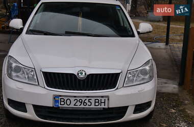 Універсал Skoda Octavia 2011 в Бережанах