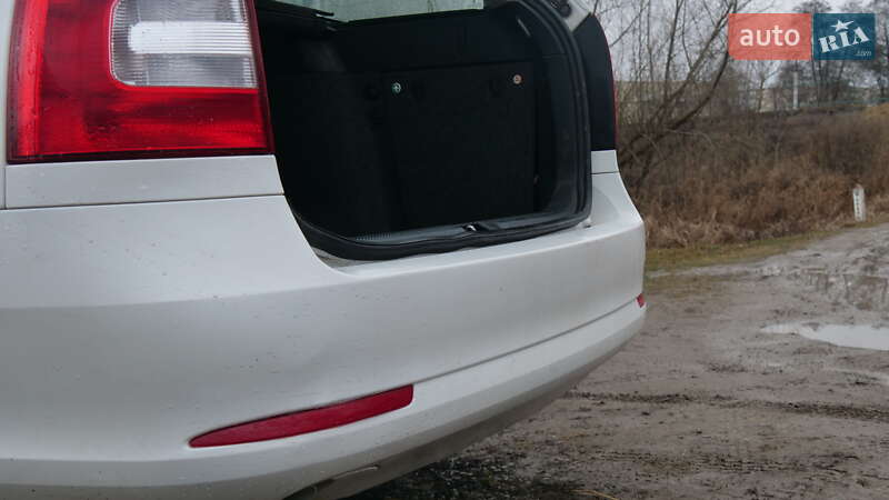 Універсал Skoda Octavia 2011 в Бережанах