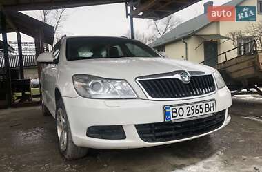 Універсал Skoda Octavia 2011 в Бережанах