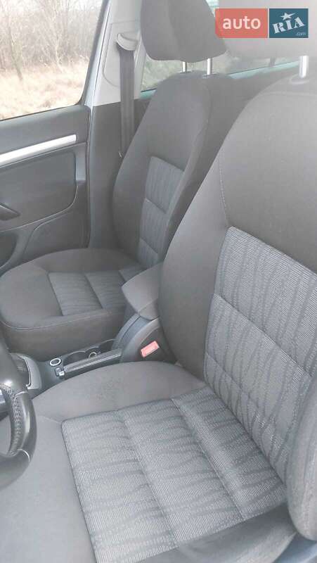 Универсал Skoda Octavia 2011 в Звягеле