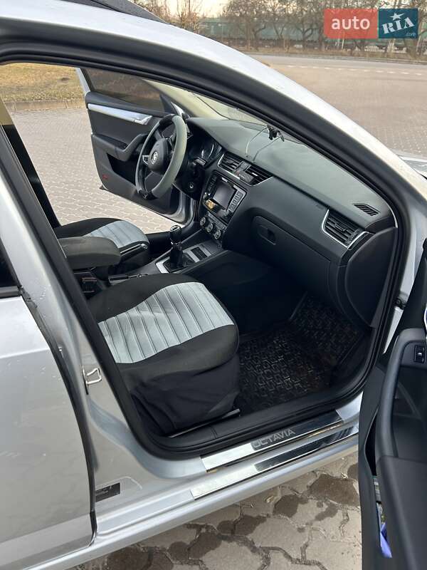 Универсал Skoda Octavia 2014 в Бродах
