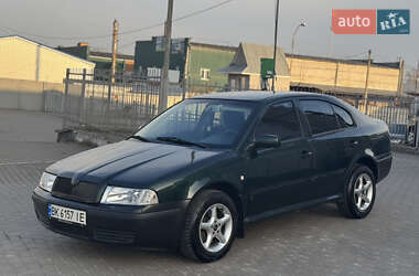 Лифтбек Skoda Octavia 2002 в Ровно