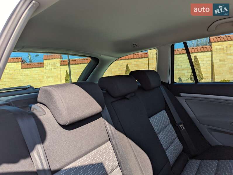 Универсал Skoda Octavia 2012 в Измаиле