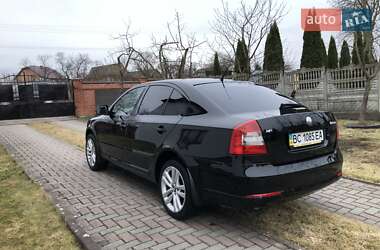 Лифтбек Skoda Octavia 2009 в 