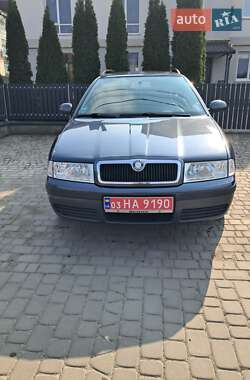 Універсал Skoda Octavia 2009 в Луцьку