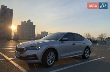 Лифтбек Skoda Octavia 2021 в Киеве