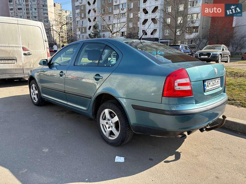 Лифтбек Skoda Octavia 2004 в Киеве
