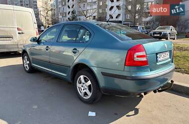 Ліфтбек Skoda Octavia 2004 в 