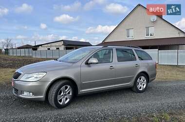 Универсал Skoda Octavia 2010 в Луцке