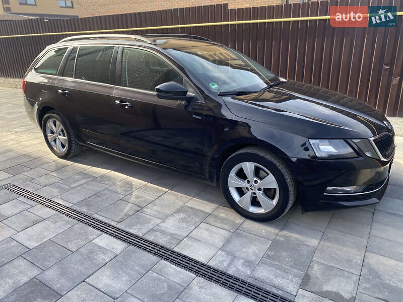 Універсал Skoda Octavia 2019 в 