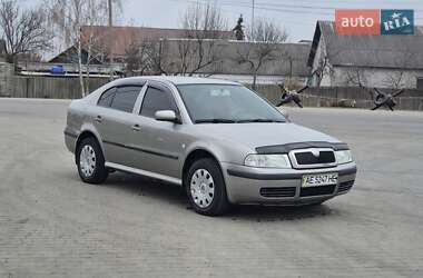 Лифтбек Skoda Octavia 2007 в Днепре