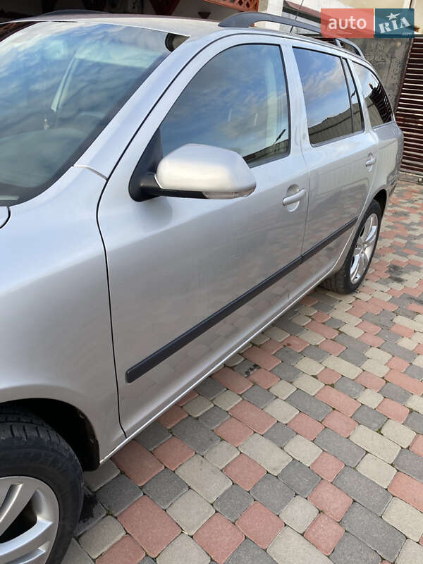 Универсал Skoda Octavia 2006 в Ужгороде