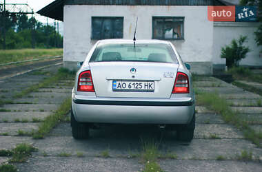 Лифтбек Skoda Octavia 2001 в 