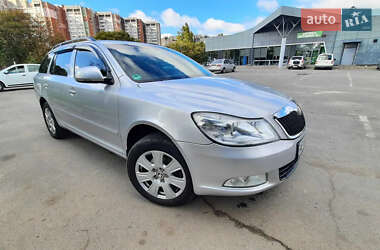 Універсал Skoda Octavia 2011 в Дніпрі