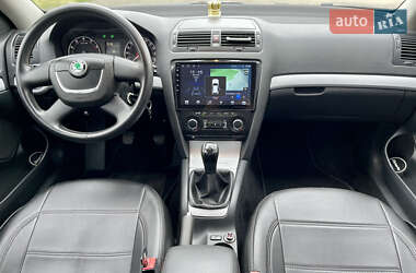 Лифтбек Skoda Octavia 2009 в 