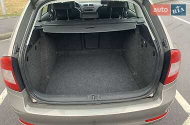 Универсал Skoda Octavia 2010 в 