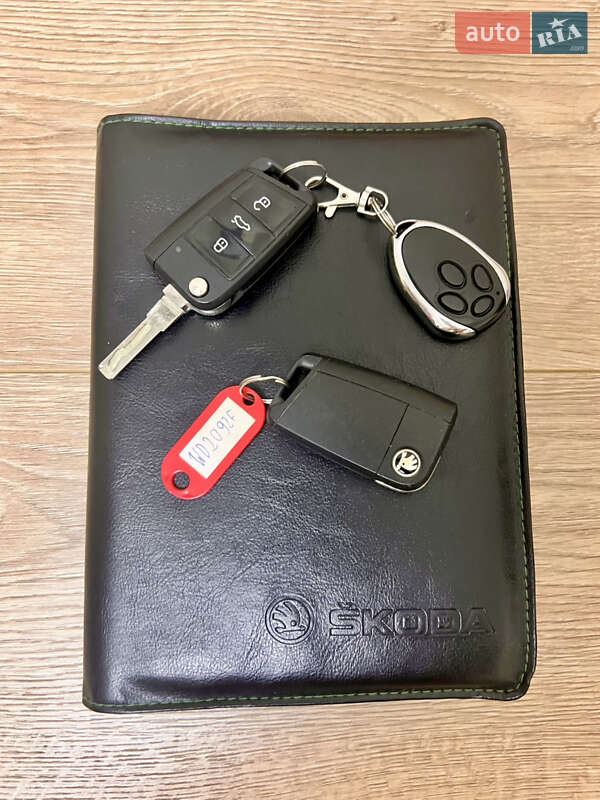 Лифтбек Skoda Octavia 2014 в Ивано-Франковске фото 21 Лифтбек Skoda Octavia 2014 в Ивано-Франковске