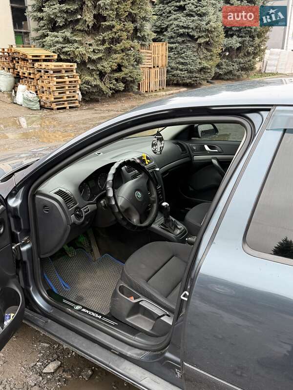 Лифтбек Skoda Octavia 2005 в Полтаве
