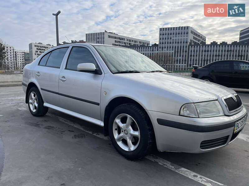 Ліфтбек Skoda Octavia 2005 в Львові