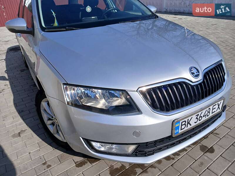 Универсал Skoda Octavia 2016 в Сарнах