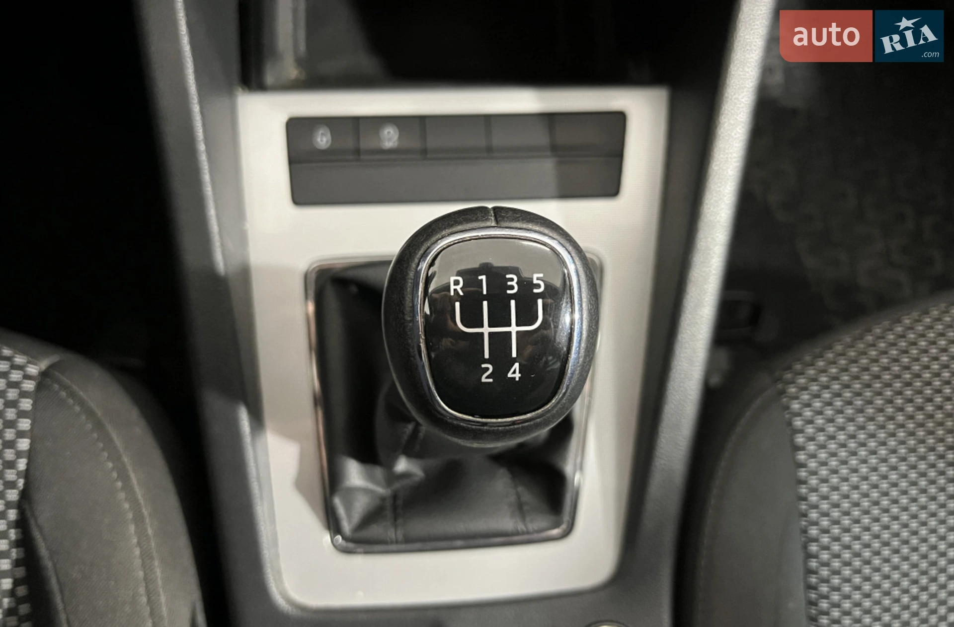2016 Skoda Octavia - мініатюра 19