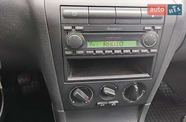 Ліфтбек Skoda Octavia 2005 в 