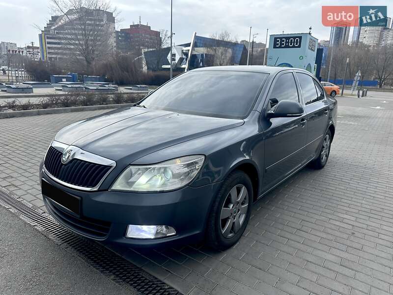 Лифтбек Skoda Octavia 2012 в 
