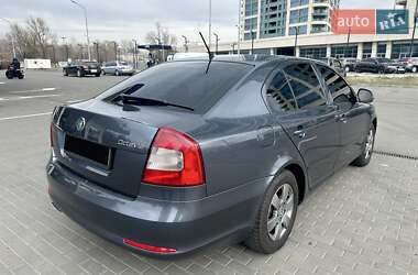 Лифтбек Skoda Octavia 2012 в 