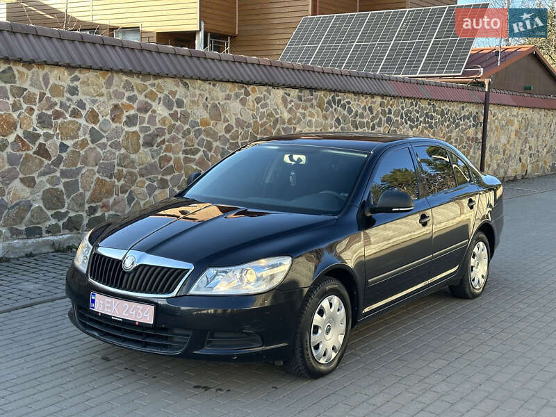 Лифтбек Skoda Octavia 2010 в Ровно