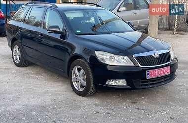 Универсал Skoda Octavia 2010 в Каменском