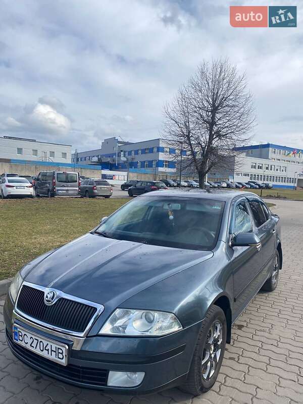 Лифтбек Skoda Octavia 2005 в Сокале