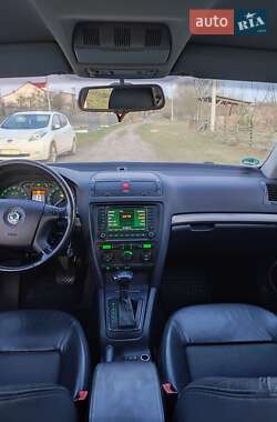 Лифтбек Skoda Octavia 2005 в 