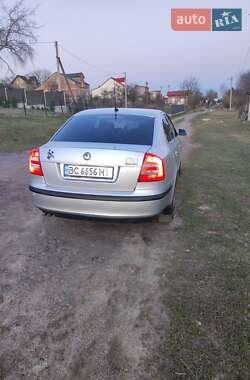 Лифтбек Skoda Octavia 2005 в 