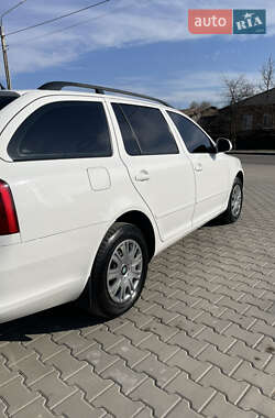 Универсал Skoda Octavia 2009 в 