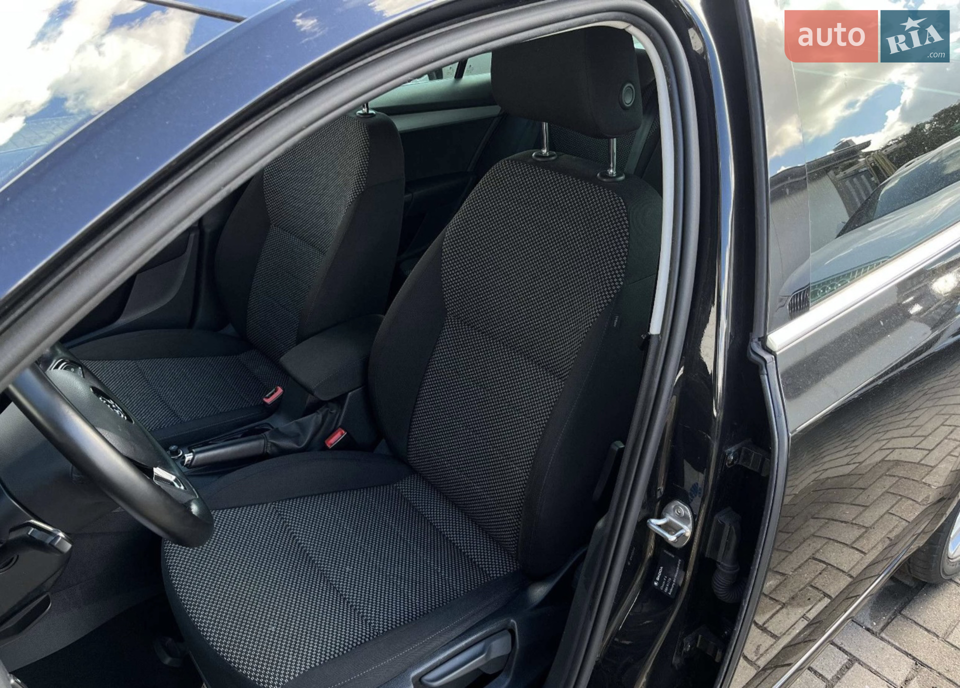 2016 Skoda Octavia - мініатюра 17