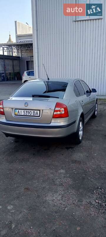 Ліфтбек Skoda Octavia 2006 в Прилуках
