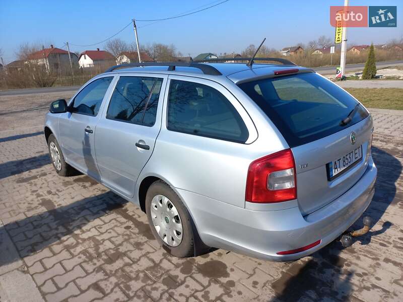 Универсал Skoda Octavia 2011 в Галиче