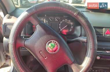 Лифтбек Skoda Octavia 2002 в 