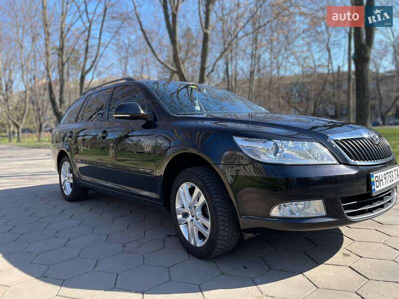 Универсал Skoda Octavia 2009 в Одессе