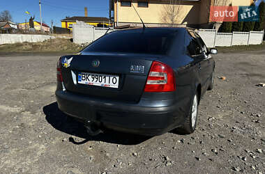 Лифтбек Skoda Octavia 2006 в 